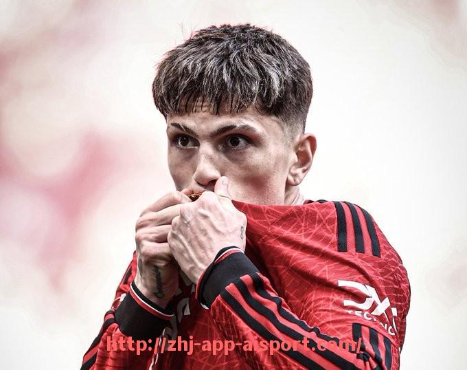 爱体育app-世俱杯场边画面全纪录，聚焦教练指挥与球员互动